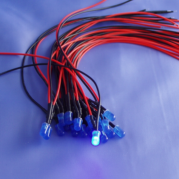 LED. BLUE. Integral 200mm leads, 5mm x 5Volt EACH (TS0737)