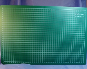 Cutting Mat medium 450 x 300mm  (TS0364)